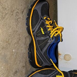 Aviation sz. 9 hiking shoes new